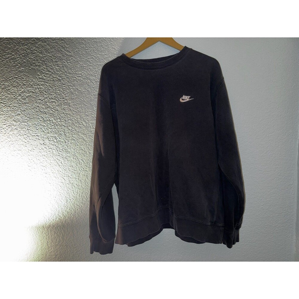 Nike Vintage Faded Club Fleece Crewneck Sweatshirt Mens XL with Embroidered